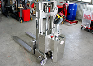 客製案例B00917A7, JSR不鏽鋼堆高機產品照 