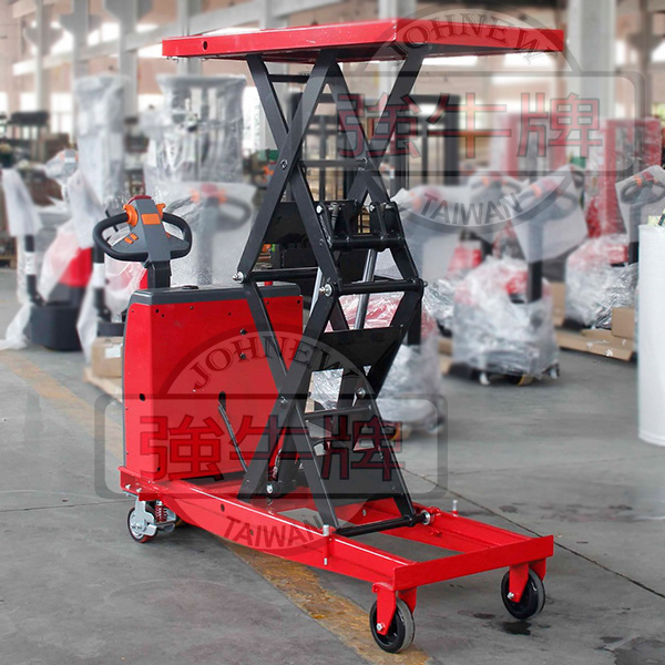 協牛企業-強牛牌-TFRDC-自走式升降台車-紅色-正面-現場照